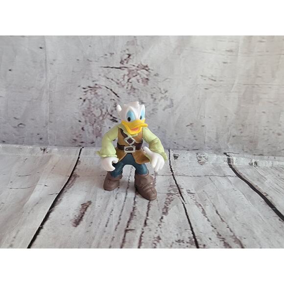 Donald Duck Pirates Of Caribbean Will Turner Shanghai Disney ResortAction Figure - Picture 1 of 5